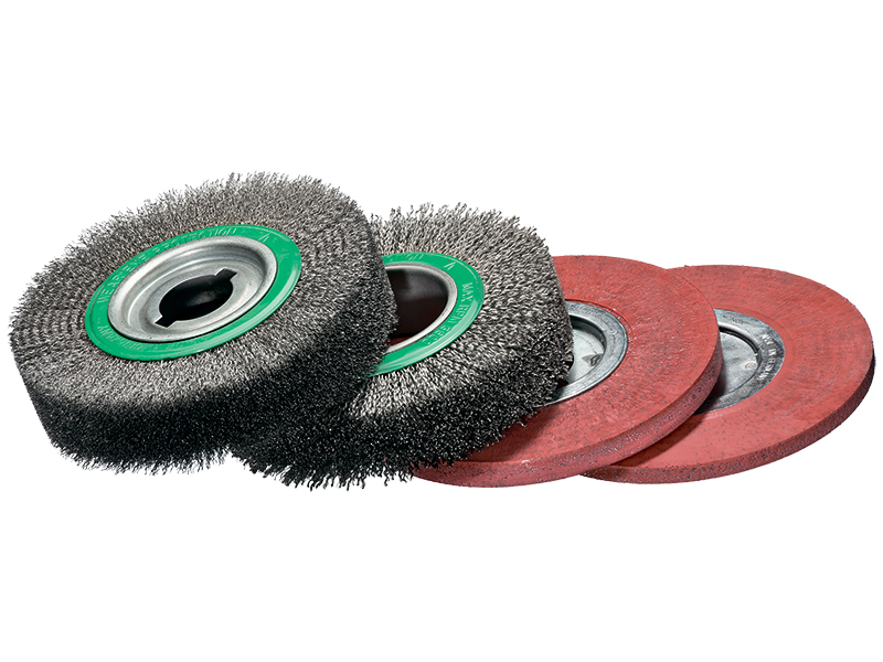 Щетка для удаления заусенцев, залитая стальная, высокопрочная, гофрированная диаметр 250 мм длина 50 мм ворс 0,20 мм